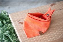 Load image into Gallery viewer, Linen Bandana: Orange
