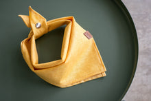 Load image into Gallery viewer, Linen bandana: Sandy Yellow
