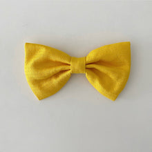 Load image into Gallery viewer, Bow Tie: Colourful Thai Woven

