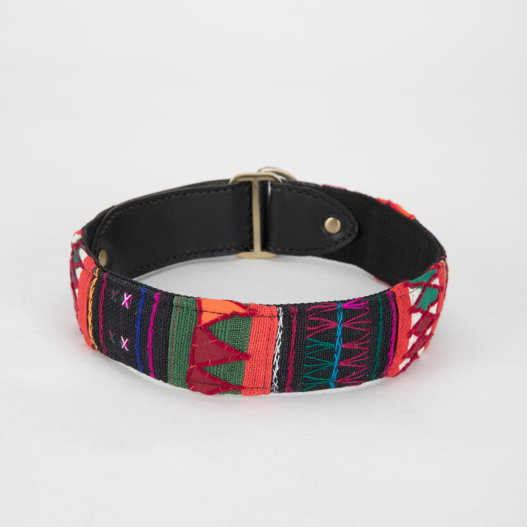 Mhong Embroidery Collar - Black